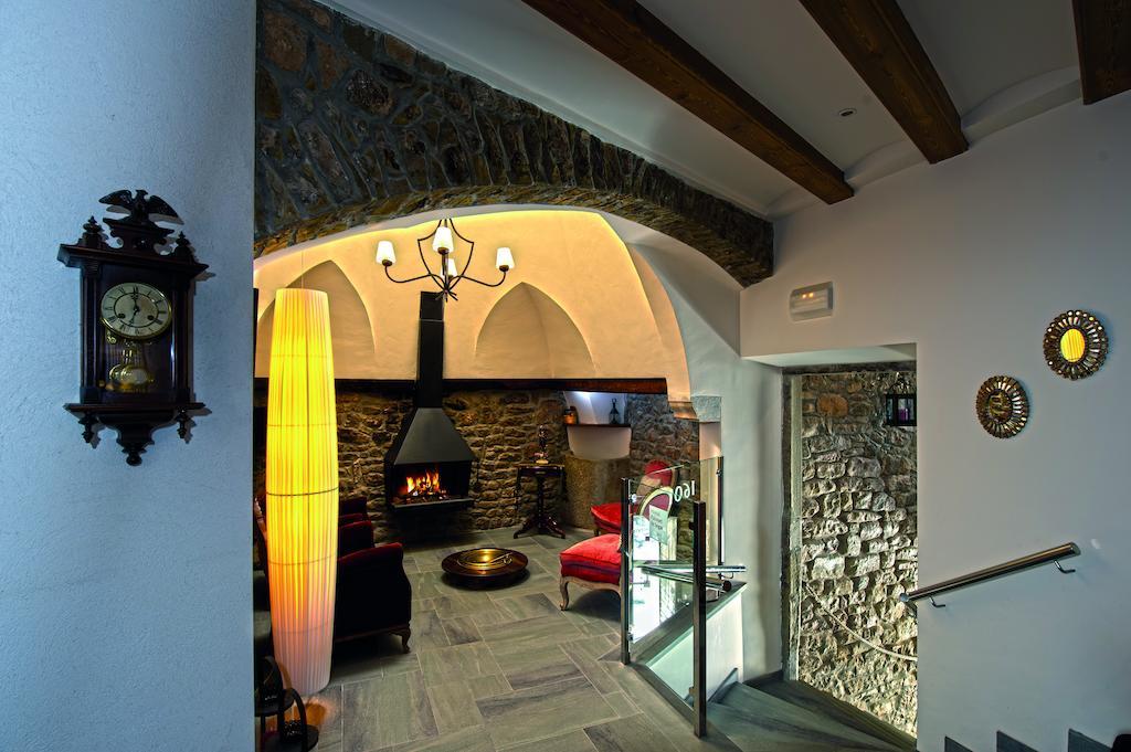 Hostal Palouet De Segarra Exterior photo