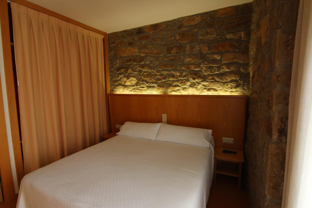 Hostal Palouet De Segarra Exterior photo